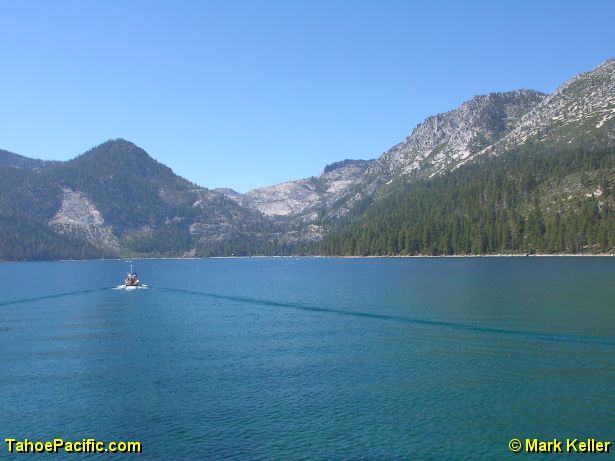 Lake Tahoe Photo - Copyright  2002 Mark Keller, All rights reserved